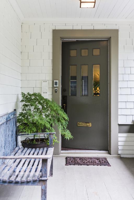 Thistledown House West Vancouver Exterior photo